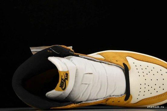 Yellow 555088-109 555088-109 Ochre Jordan  1 High Retro  0124